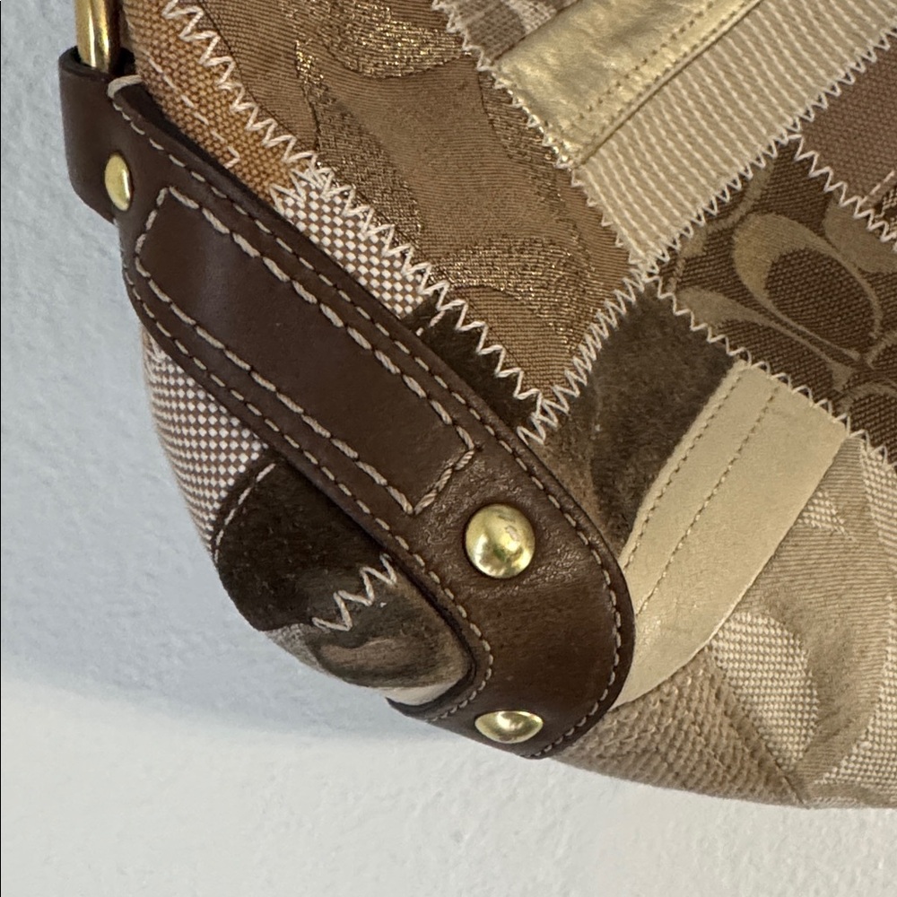 Coach Patchwork Carly - image 7